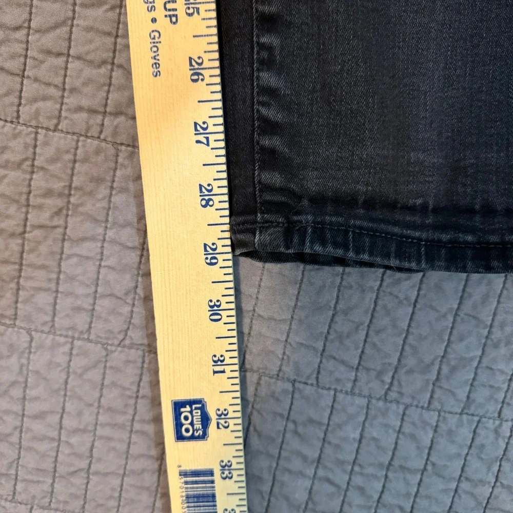 Lucky Brand Jeans Men's 34x30‎ (33x29) Black 410 Athletic Straight Stretch Faded